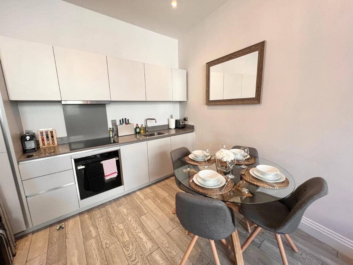 Urban Living'S - Windsor Castle Luxury Apartments Buitenkant foto